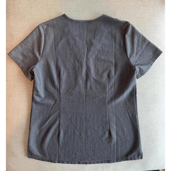 Figs Catarina Scrub Top in Color Graphite Size Small - Picture 3 of 4